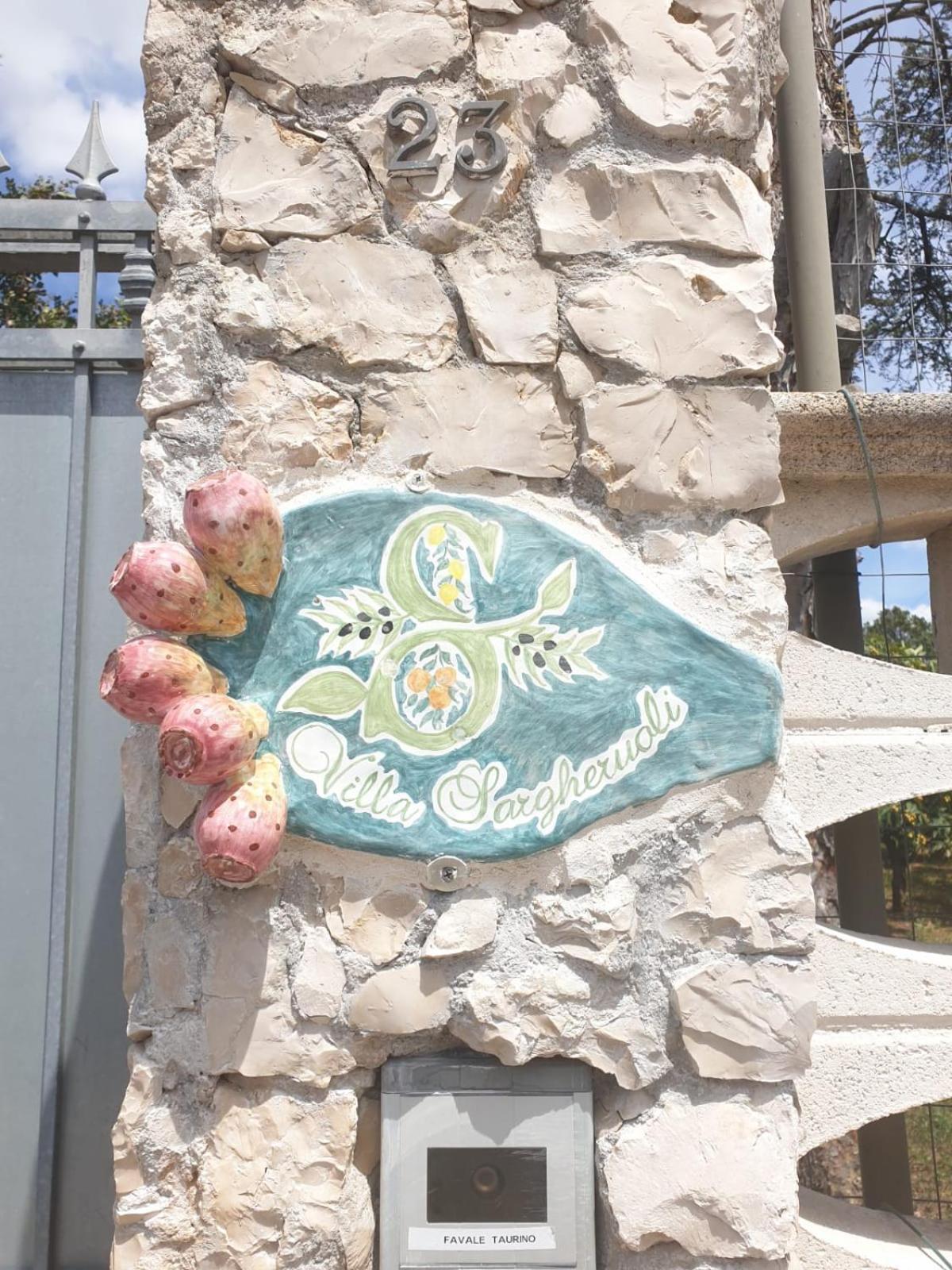 Villa Sargheruoli Монтерони ди Лече Екстериор снимка