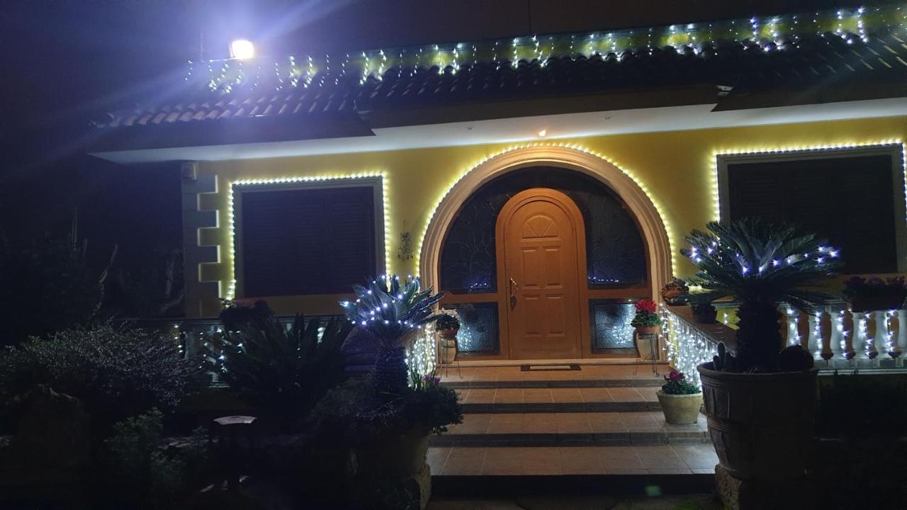 Villa Sargheruoli Монтерони ди Лече Екстериор снимка
