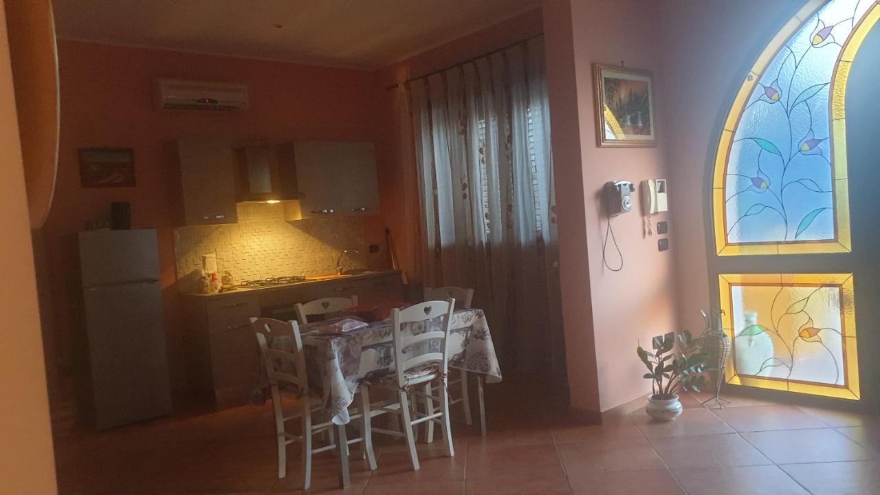 Villa Sargheruoli Монтерони ди Лече Екстериор снимка